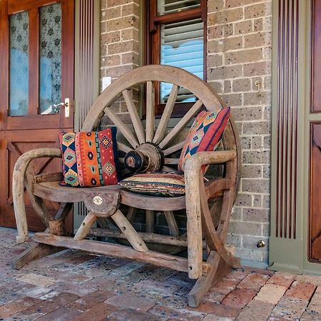 Old Bank Boutique Hotel Mittagong Zewnętrze zdjęcie