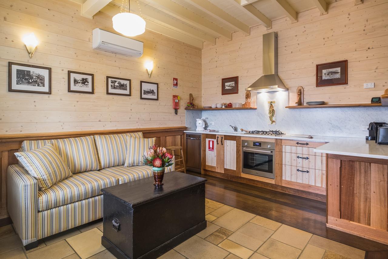 Old Bank Boutique Hotel Mittagong Zewnętrze zdjęcie